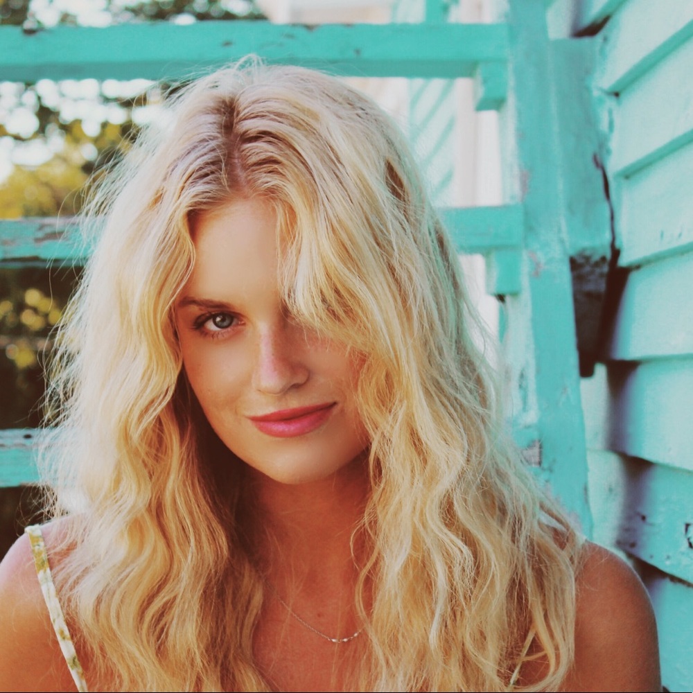 Meet your Posher, Hillari